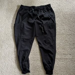 Medcouture jogger scrub pants